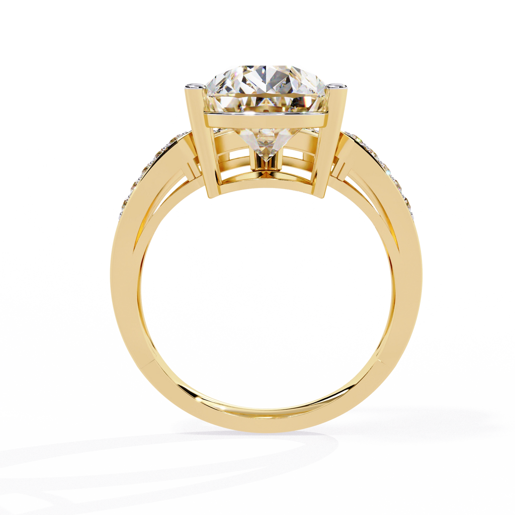 Pear-Cut Diamond Ring